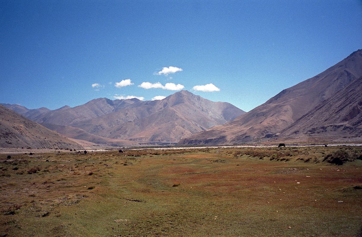 31 Green Fields On The Drive From Kharta Roward Peruche